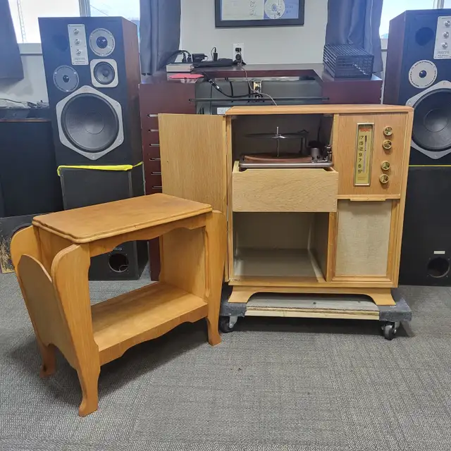 Planet Hi-Fi - Olds Alberta - Cabinet Console - Repair - Restor in Stereo Systems & Home Theatre in Calgary - Image 8