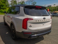 [112,000km AC / Tilt & Telescopic Steering / Power Windows-Mirrors-Power Locks-Keyless Entry / Cruis... (image 4)