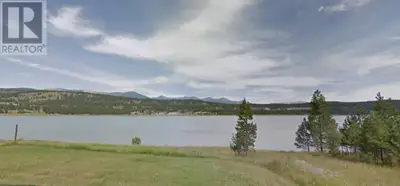 Koocanusa Landing on Koocanusa Lake, one of the most sought-after lakes of leisure in the BC Kootena...