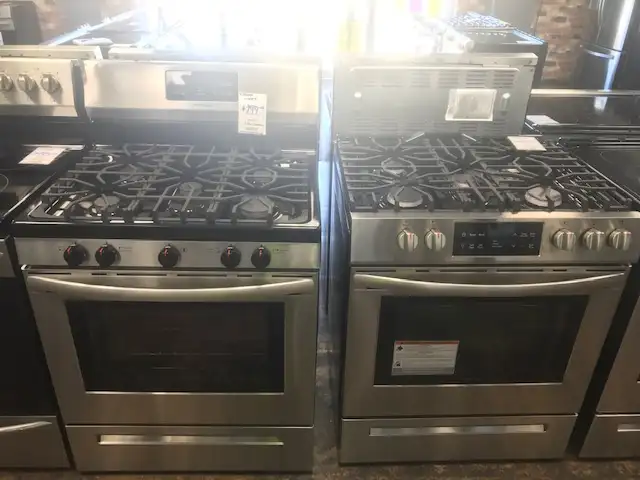 GAS RANGES & COOKTOPS! - Stainless or White - *In Stock* in Stoves, Ovens & Ranges in Dartmouth - Image 5