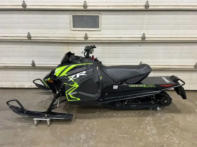 2026 Arctic Cat ZR 400 ES in Snowmobiles in Moose Jaw - Image 3