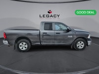 Welcome to Legacy Dodge Claresholm. Air Conditioning, Power Windows, Power Doors, Cruise Control! On... (image 8)