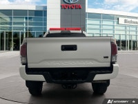Locally Owned! Discover the rugged versatility of this 2021 Toyota Tacoma TRD Sport Premium! With on... (image 6)