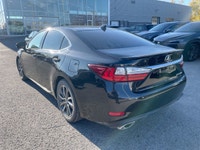 Groupe d'options Premium. Caméra de recul, sièges chauffants et ventilés en avant, volant chauffant,... (image 9)