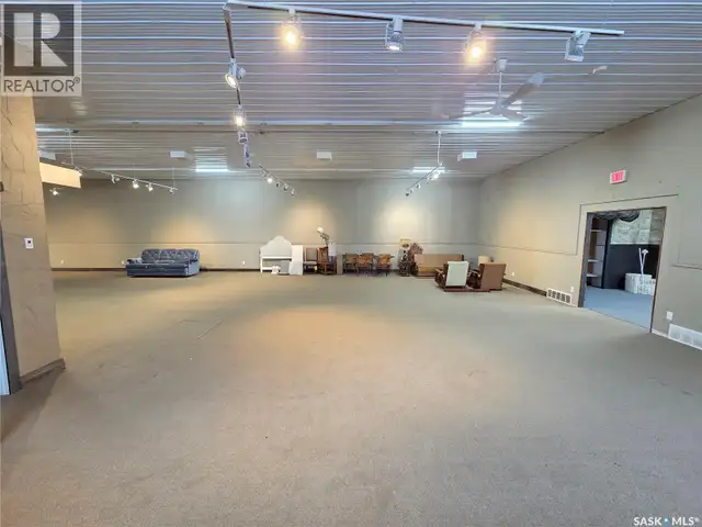 407 Railway AVENUE Wawota, Saskatchewan in Commercial & Office Space for Sale in Regina - Image 19