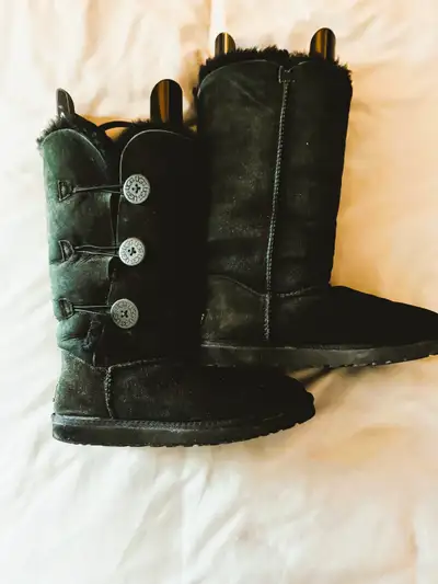 UGG Bailey Triple Button Women's Black Boot Size 9, View more