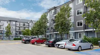 Broadstreet's Riverbend Terrace offers 2 bedroom pet friendly apartments conveniently located just o...