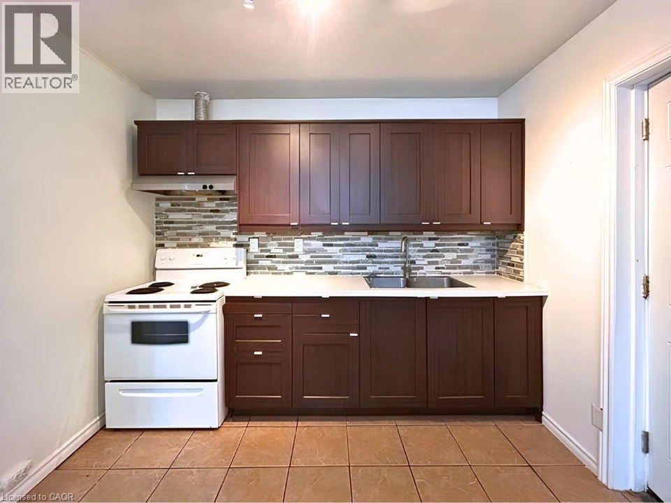 69 SHERMAN Avenue S Unit# 4 Hamilton, Ontario 2