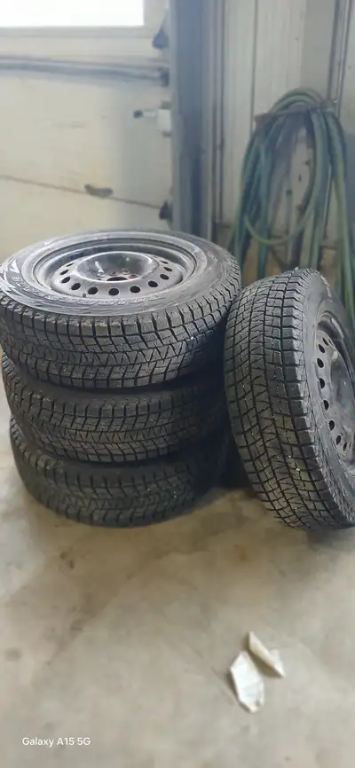 P235/70R17 108R 10mm tread left on all 4 tires Summers/all season Make me an offer!
