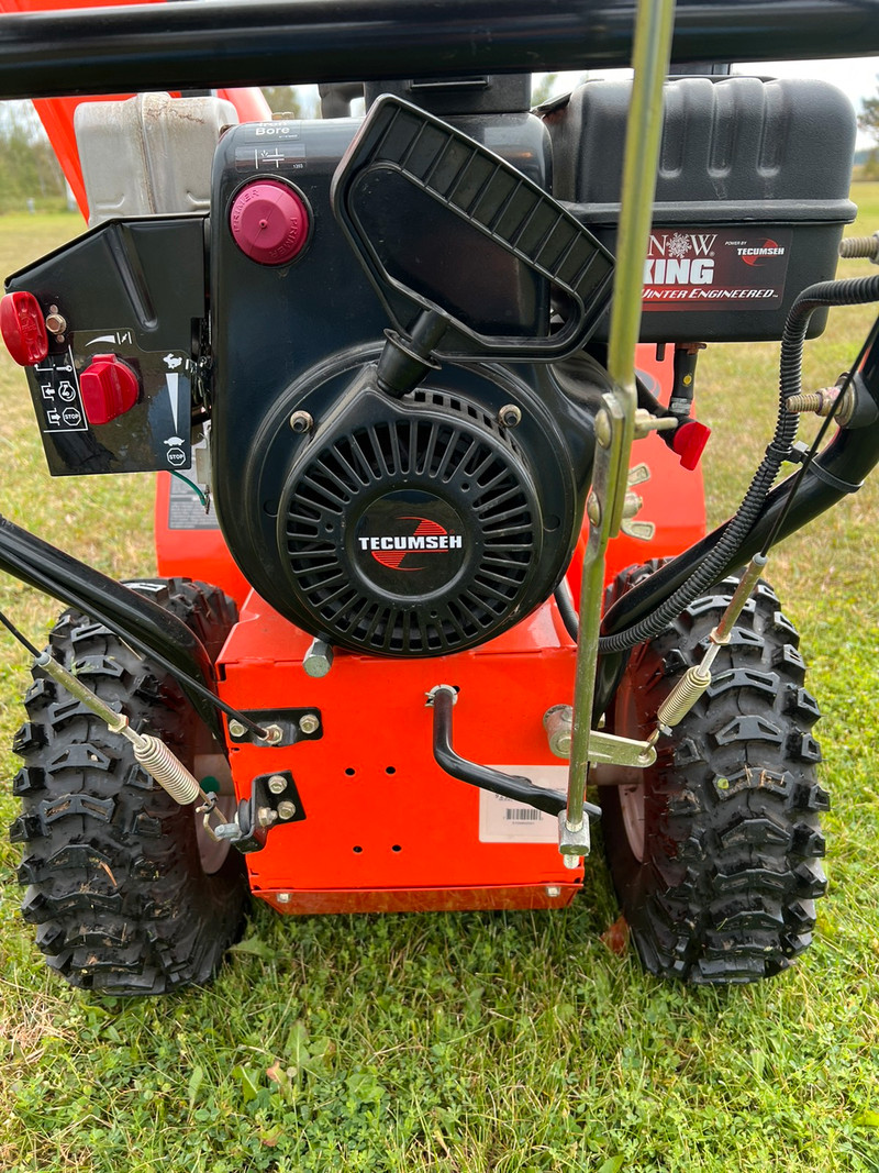 Ariens Snowblower 27” Snow Blower Excellent Condition Snowblowers