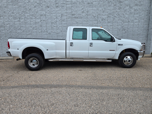 2003 Ford F350 Super Duty 6.0L Dually Diesel in Cars & Trucks in Calgary