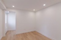 Renovated Akelius one bedroom apartment for rent. Located near rue Milton in the Milton Park neighbo... (image 5)