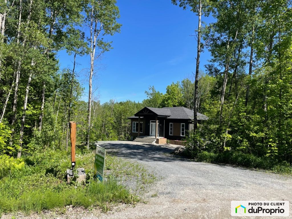 $724,900 - Bungalow for sale in Orford — photo 1