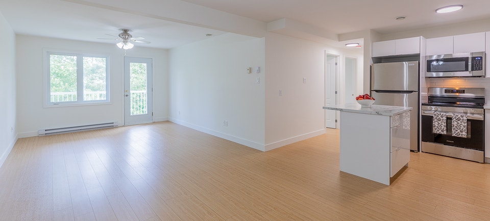 ROCKY HILL/ BEAUTIFUL 3BD WITH IN-SUITE LAUNDRY - NOV -$1895.00 4