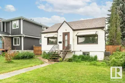 Charming and well maintained raised bungalow in the highly sought-after Pleasantview! Ideally situat...