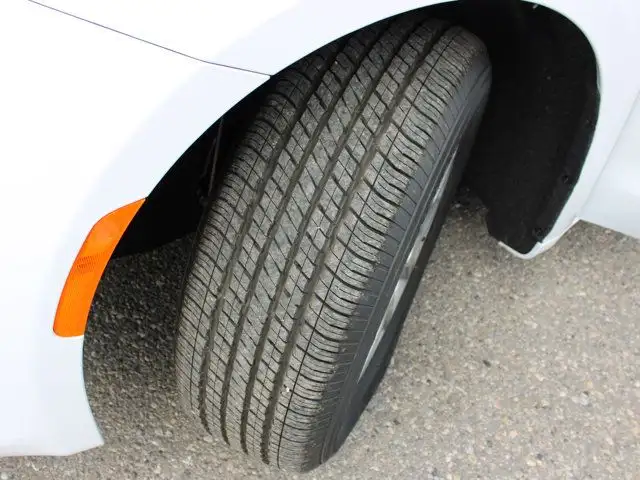 2025 Chrysler Grand Caravan SXT, Heated Leather, Lane Keep in Cars & Trucks in Calgary - Image 3