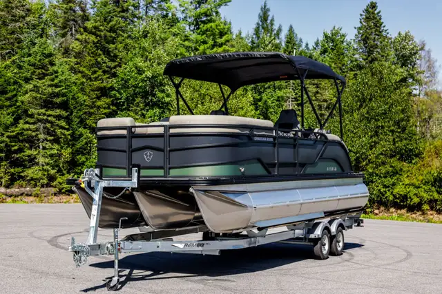 2027 Armada Enterprises Drakkar 23 SB in Powerboats & Motorboats in Rimouski / Bas-St-Laurent - Image 3