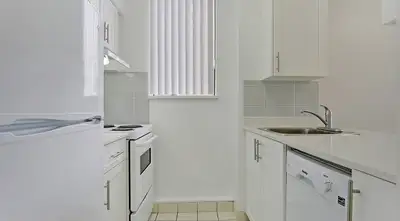 Located right beside the world renowned Stanley Park, Ilikai offers one bedroom and penthouse apartm...