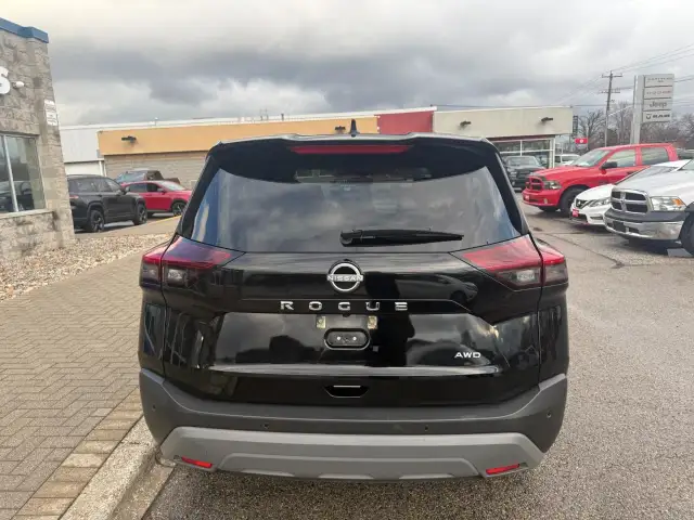 2023 Nissan Rogue in Cars & Trucks in Sarnia - Image 5