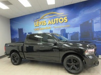 RAM 1500 CLASSIC 2022 EXPRESS NIGHT EDITION V6 3.6 LITRES CREW-CAB BOITE 5.7 PIEDS 4X4 TOUT ÉQUIPÉ /... (image 1)