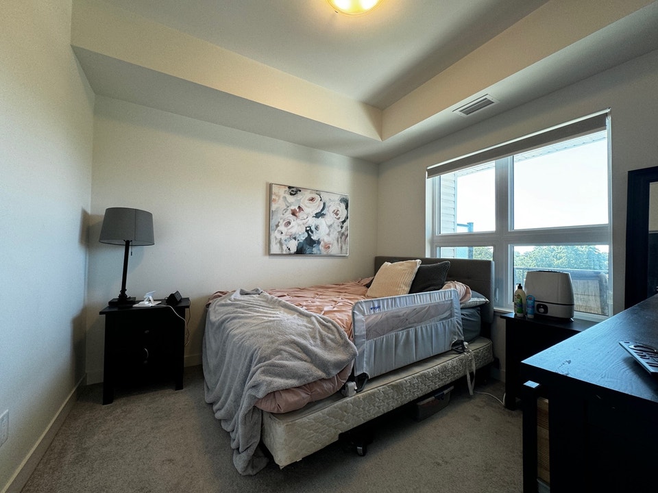 Charming 2 Bedroom Condo in Kitchener! (Unit 412) 2