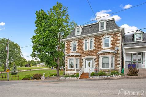 Homes for Sale in Portage du fort, Pontiac, Quebec $549,900 in Houses for Sale in Renfrew