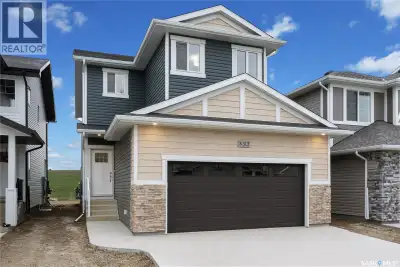 "NEW" Ehrenburg built [RICHMOND model] - 1555 SF 2 Storey. *LEGAL SUITE OPTION* This home features -...