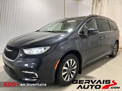 Le Chrysler Pacifica Touring L incarne l'élégance et la fonctionnalité dans le monde des minifourgon...