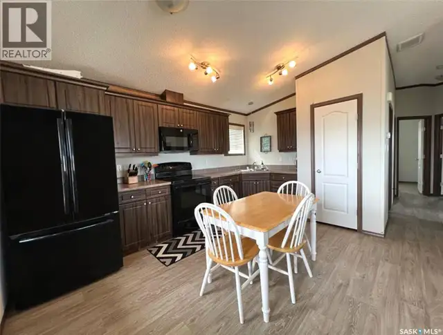 701 Pebble DRIVE Webb Rm No. 138, Saskatchewan in Houses for Sale in Swift Current - Image 5