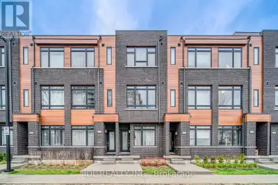 Only 4 Years Old Townhouse - Enjoy This Spectacular 3 Bedroom 3 Bath Townhouse In A High Demand Loca...