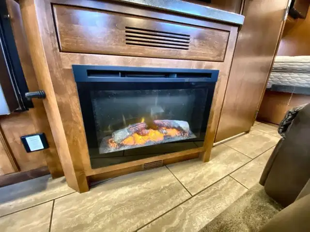 2017 Tiffin Motorhomes Allegro 36 LA in RVs & Motorhomes in Abbotsford - Image 21