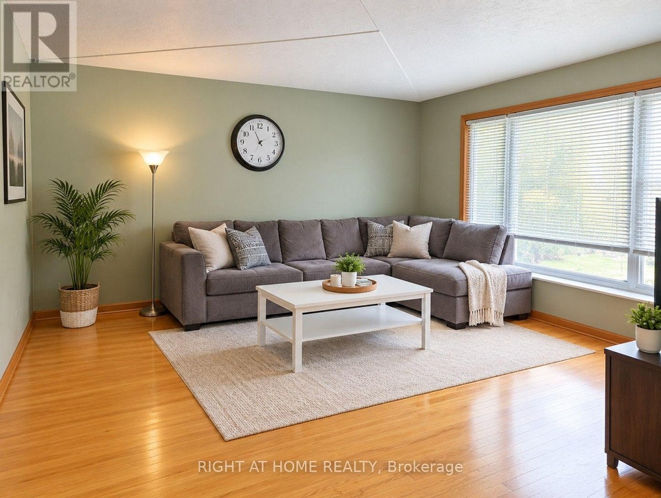 UPPER - 30 SAN REMO DRIVE Hamilton (Mountview), Ontario 3