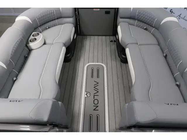 2026 Avalon EXCALIBUR LTD 2585 FLW + MERCURY 300XL RACING in Powerboats & Motorboats in Laurentides - Image 7