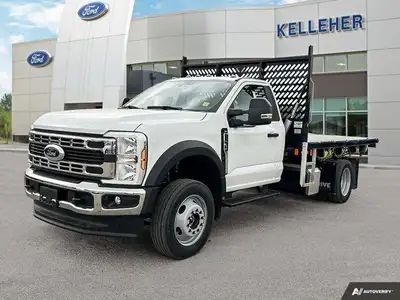 This Ford Super Duty F-550 DRW has a dependable Regular Unleaded V-8 7.3 L engine powering this Auto...