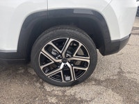 Clean Car Fax**One Owner Trade In**Jeep**Compass**Limited**4x4**Leather Seats**Heated and Ventilated... (image 8)