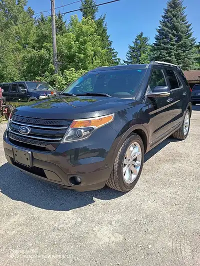 The car runs and drives without any issues. 2013 Ford Explorer Limited 3.5L V6 7 passager Fully load...
