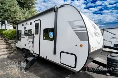Located in Winfield, BC Call or Text 250-766-4607 Voyager RV Centre 1-800-668-1447 Customer Value Pa...