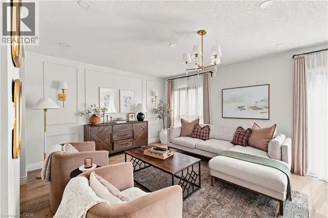 116 HENHOEFFER Crescent Kitchener, Ontario in Houses for Sale in Kitchener / Waterloo - Image 11