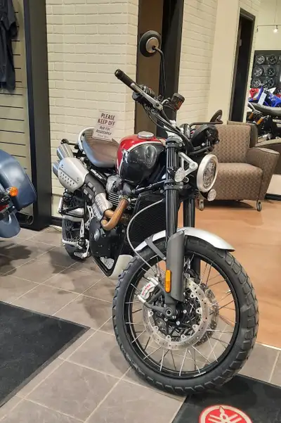 2022 Triumph Scrambler 1200 XC Gold Line with only 3 329 km’.s. Fresh service &. mechanical inspecti...
