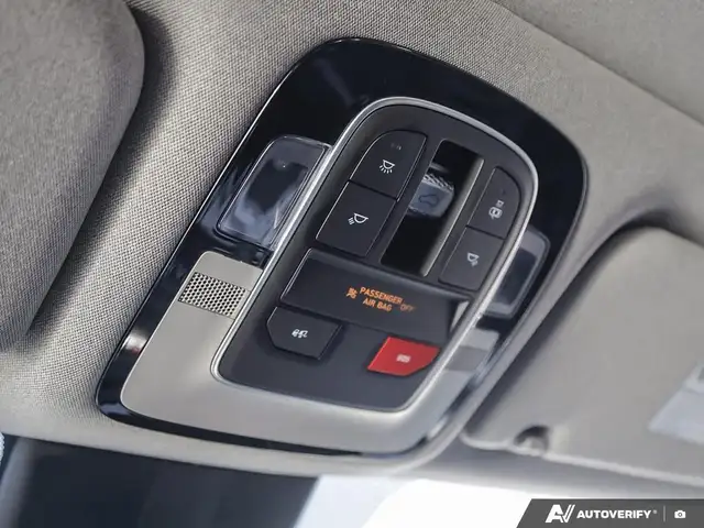 2023 Hyundai Santa Fe Preferred w/Trend Package Low Km | Leat...5905358261118668821