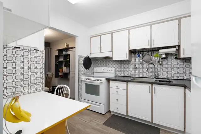 Beautiful 3 Bed, 3 Bath Detached on Home on Chaucer Cres. in Long Term Rentals in Barrie - Image 5