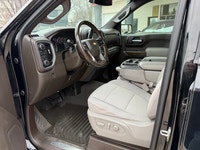 2020 Chevrolet Silverado 1500 LT Double Cab 4X4 2.7LTR 4cyl turbo A/C Tilt Cruise Power windows Powe... (image 9)