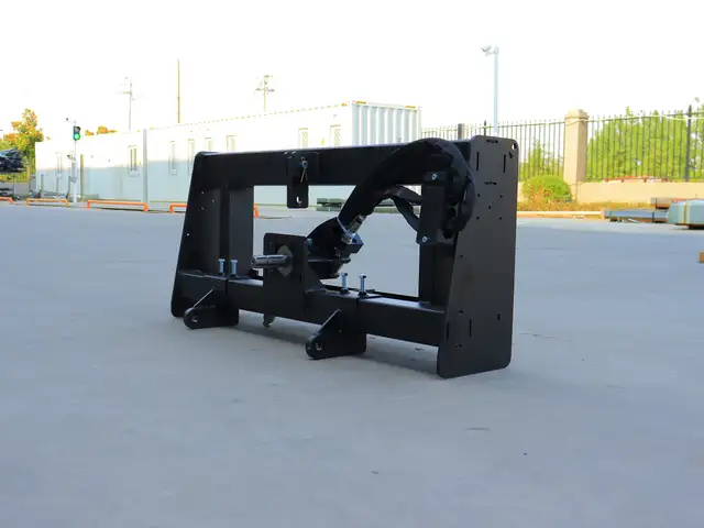 NEW SKID STEER 3 POINT HITCH ADAPTER ATTACHMENT PHA162C in Heavy Equipment Parts & Accessories in Regina - Image 6