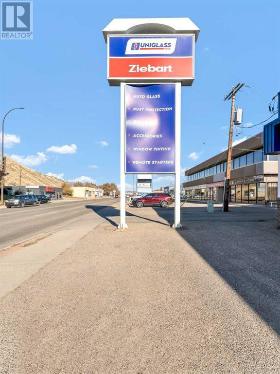 1137 & 1139 Kingsway Avenue SE Medicine Hat, Alberta in Commercial & Office Space for Rent in Medicine Hat - Image 4