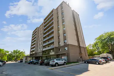 Pontiac Court – Highrise - 1 Bedroom available at 1270 Pontiac C
