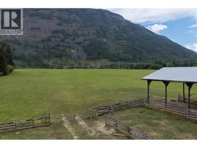 Located just south of Bountiful, BC, and about 12 km from Creston as the crow flies, this 18-acre pr...