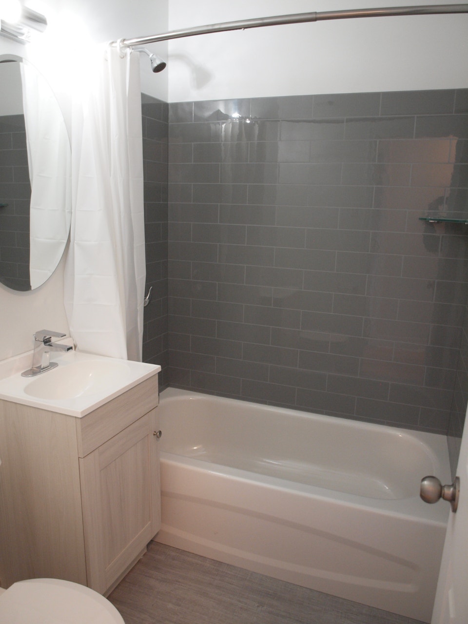 Village Millcraft Apts. - Available 2BR+Den $1950 - Oct. 15th. 4