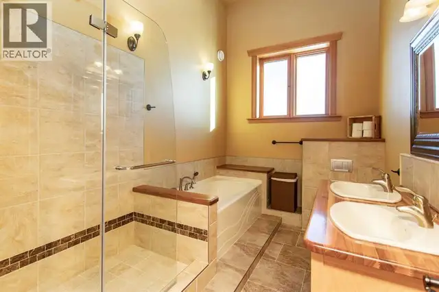 41115 Range Road 272 Rural Lacombe County, Alberta in Houses for Sale in Red Deer - Image 28