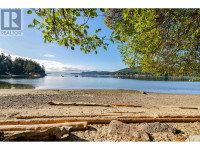 498 MARINE TURNABOUT Mayne Island, British Columbia