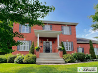 1 845 000$ - Maison 2 étages à vendre à Laval-sur-le-Lac